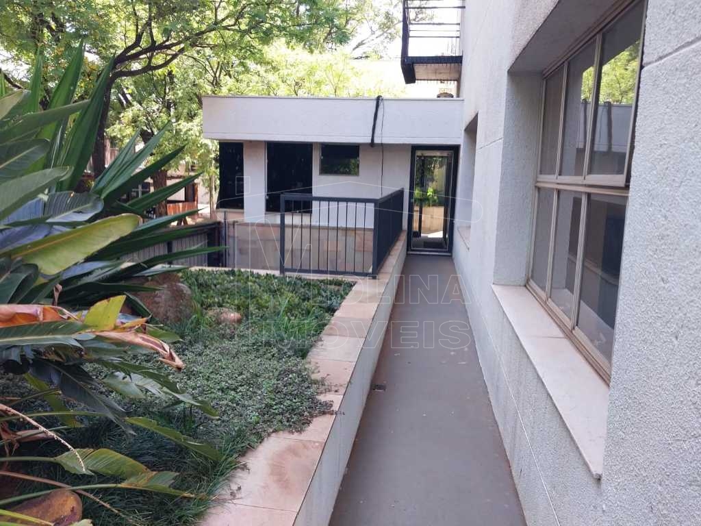 Locação de Apartamentos / Padrão na cidade de Araraquara