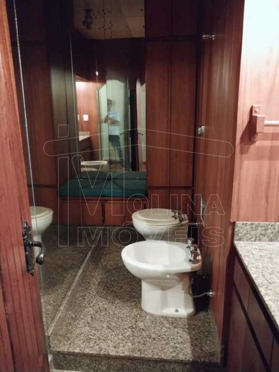 Locação de Apartamentos / Padrão na cidade de Araraquara