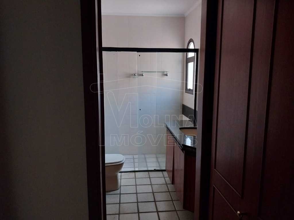 Locação de Apartamentos / Padrão na cidade de Araraquara