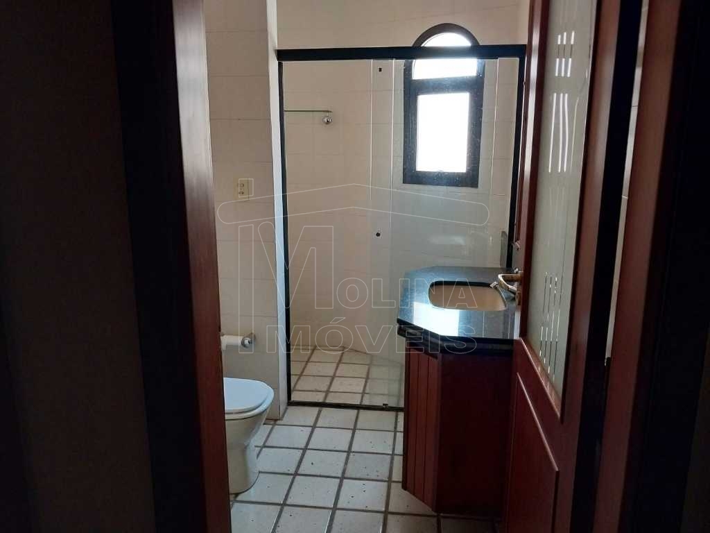 Locação de Apartamentos / Padrão na cidade de Araraquara