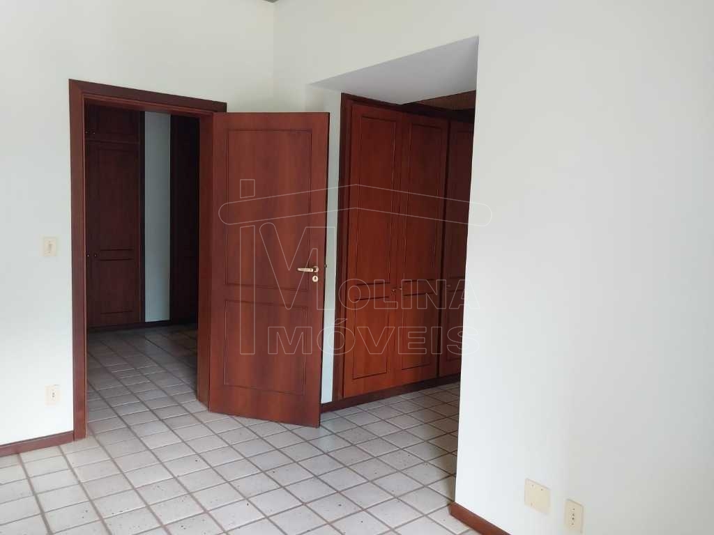 Locação de Apartamentos / Padrão na cidade de Araraquara