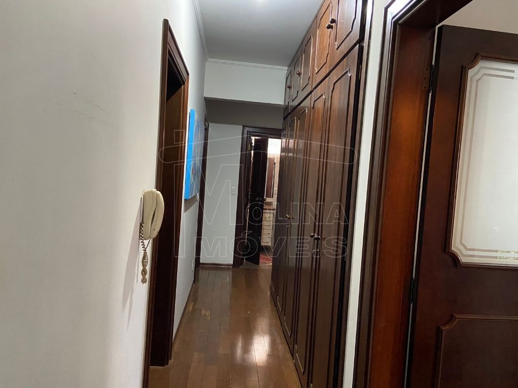 Venda de Apartamentos / Padrão na cidade de Araraquara