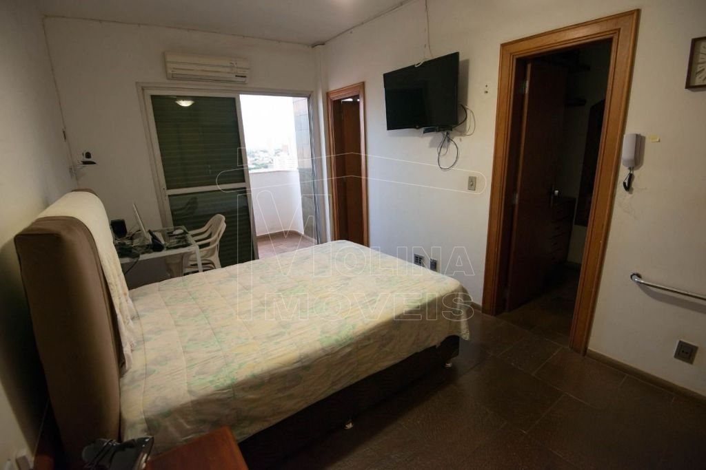 Venda de Apartamentos / Padrão na cidade de Araraquara