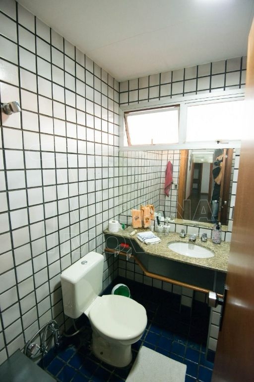 Venda de apartamentos / padrão na cidade de araraquara