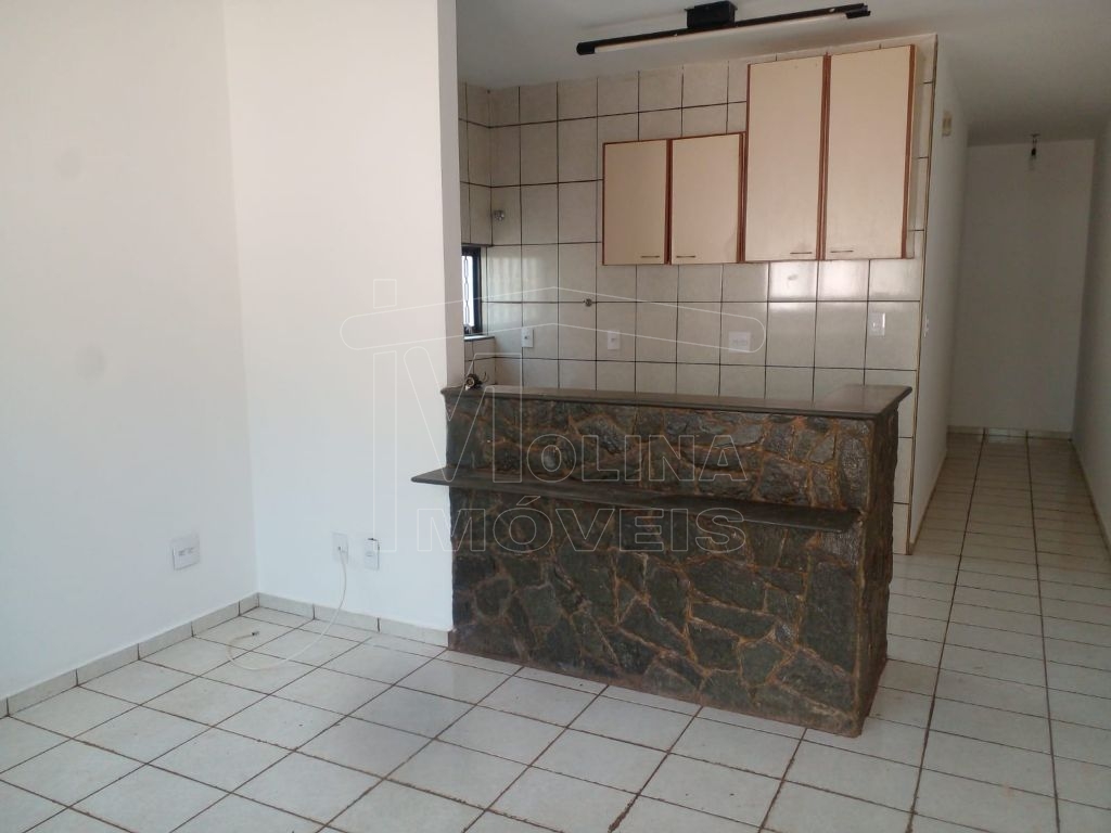 Locação de Casas / Padrão na cidade de Araraquara - foto 6