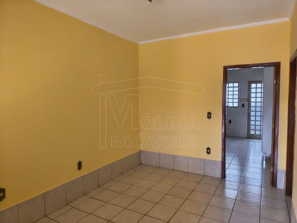 Locação de Casas / Padrão na cidade de Araraquara