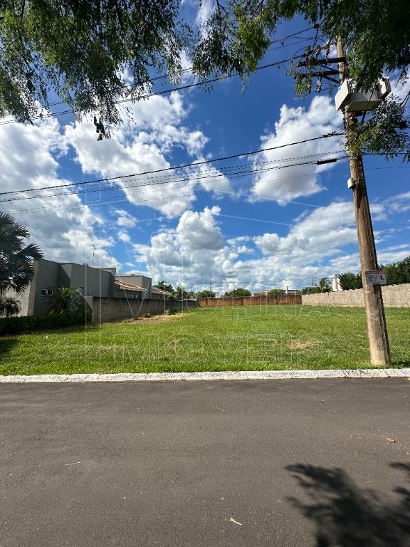 Venda de terreno / condomínio na cidade de araraquara