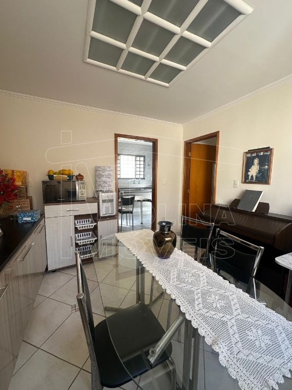 Venda de Casas / Sobrado na cidade de Araraquara