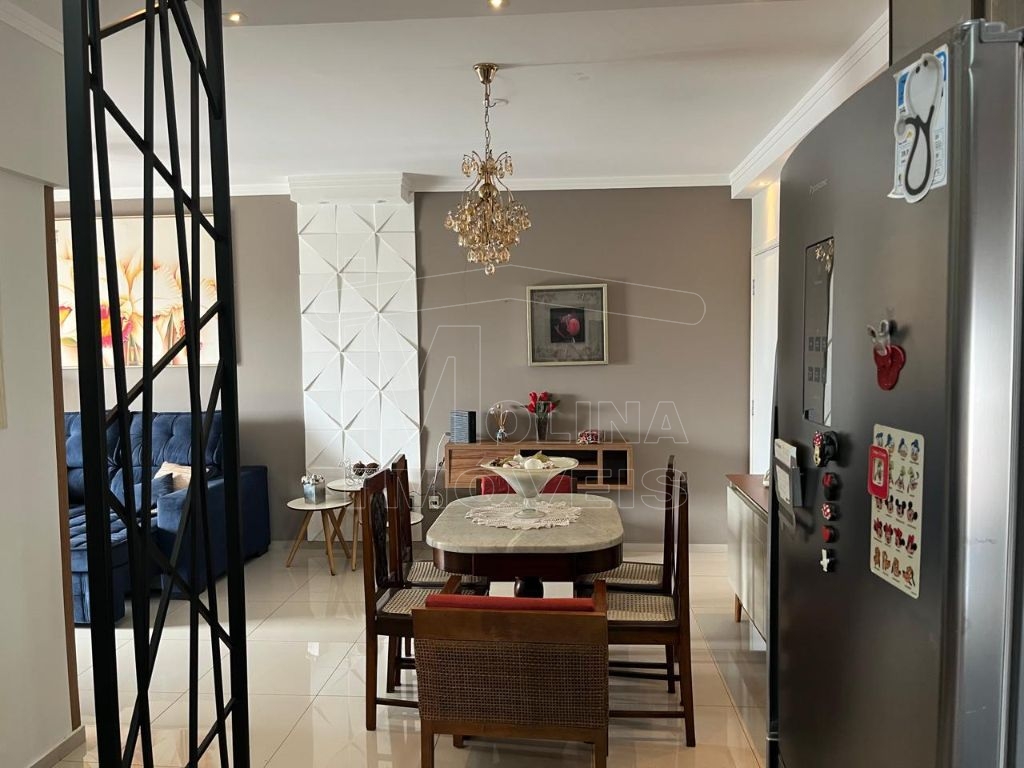 Venda de Apartamentos / Padrão na cidade de Araraquara