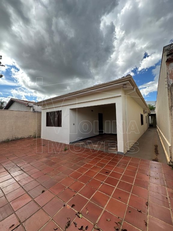 Venda de Casas / Padrão na cidade de Araraquara