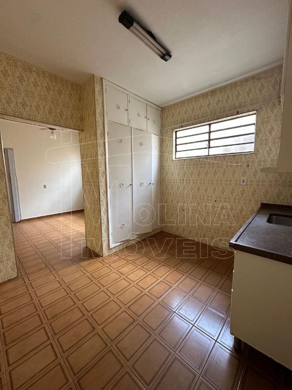 Venda de Casas / Padrão na cidade de Araraquara