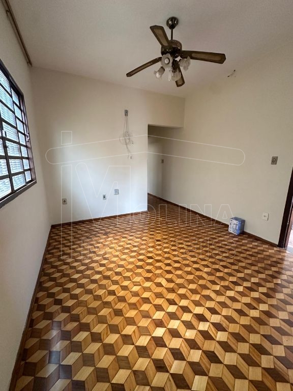 Venda de Casas / Padrão na cidade de Araraquara
