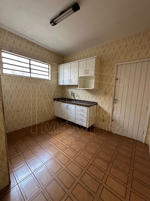 Venda de Casas / Padrão na cidade de Araraquara