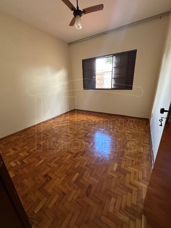 Venda de Casas / Padrão na cidade de Araraquara