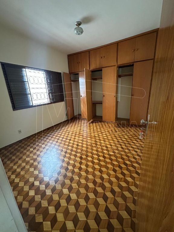 Venda de Casas / Padrão na cidade de Araraquara
