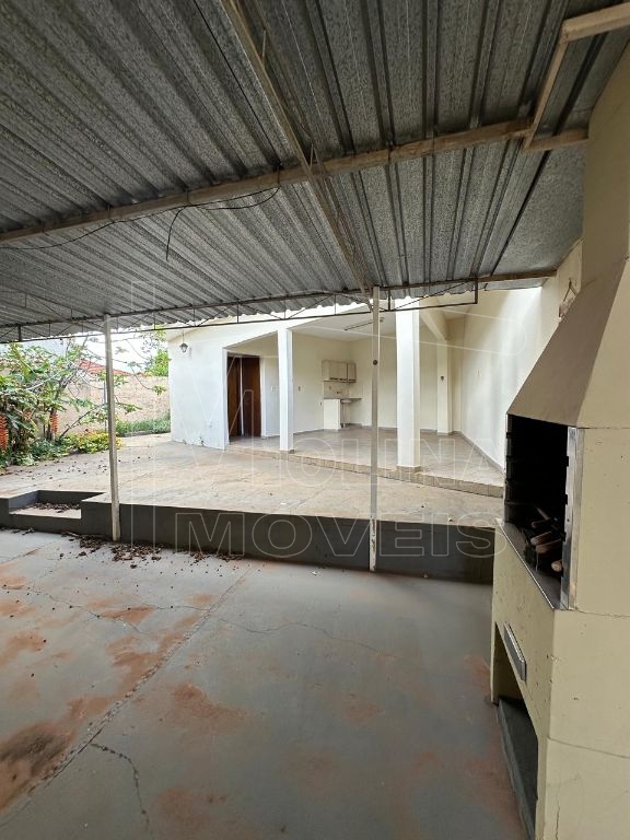 Venda de Casas / Padrão na cidade de Araraquara