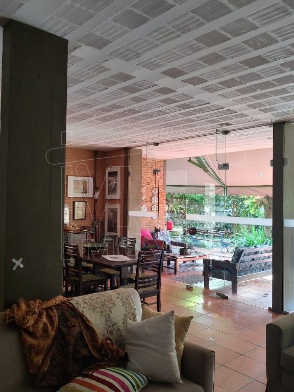 Venda de Casas / Alto Padrão na cidade de Araraquara