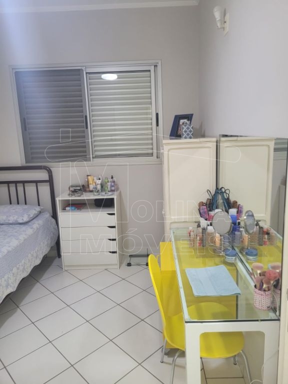 Venda de Apartamentos / Padrão na cidade de Araraquara
