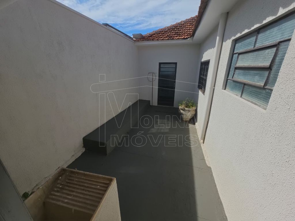 Locação de Casas / Padrão na cidade de Araraquara