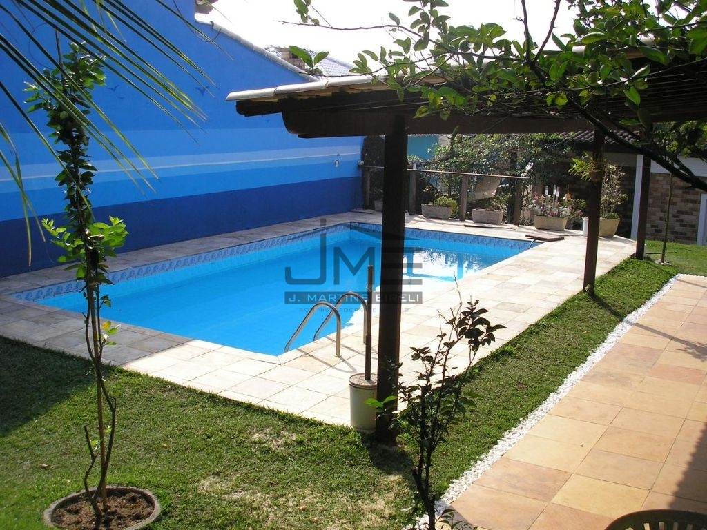 Essa é uma ótima oportunidade para quem busca luxo, seguranç