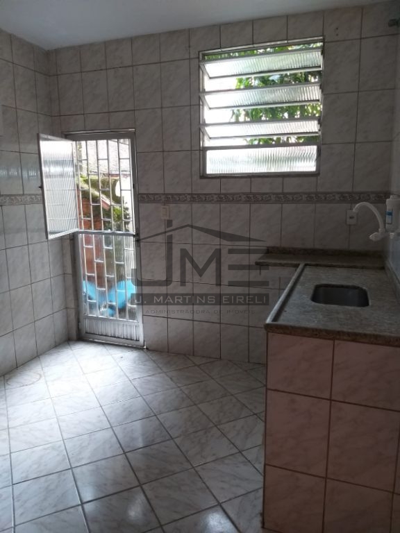 Oportunidade de Apartamento 2 Quartos - preço imperdível - Precisa de pequena Obra