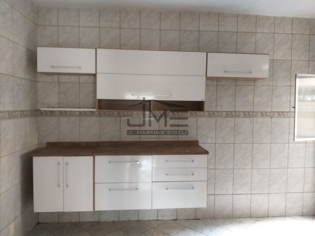 Oportunidade de Apartamento 2 Quartos - preço imperdível - Precisa de pequena Obra
