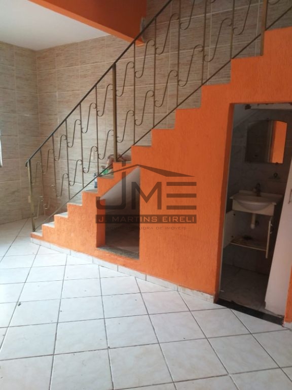Oportunidade de Apartamento 2 Quartos - preço imperdível - Precisa de pequena Obra