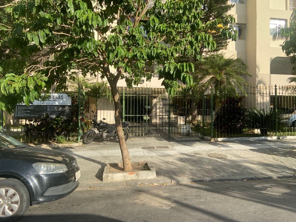 Venda de Apartamentos / Padrão na cidade de Rio de Janeiro
