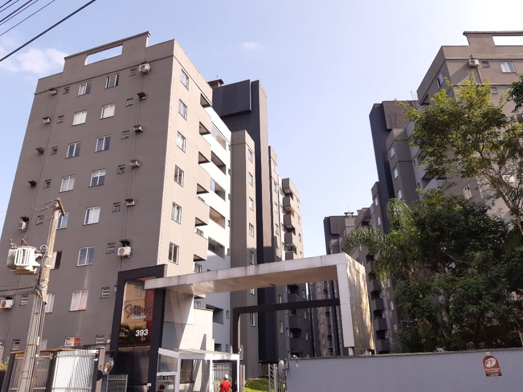 Apartamento semimobiliado no santo antonio
