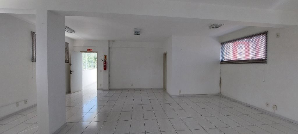 Uma sala comercial no coração da cidade, perfeita para o seu
