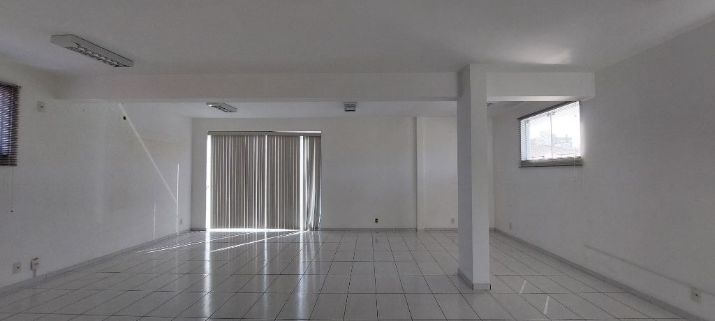 Uma sala comercial no coração da cidade, perfeita para o seu