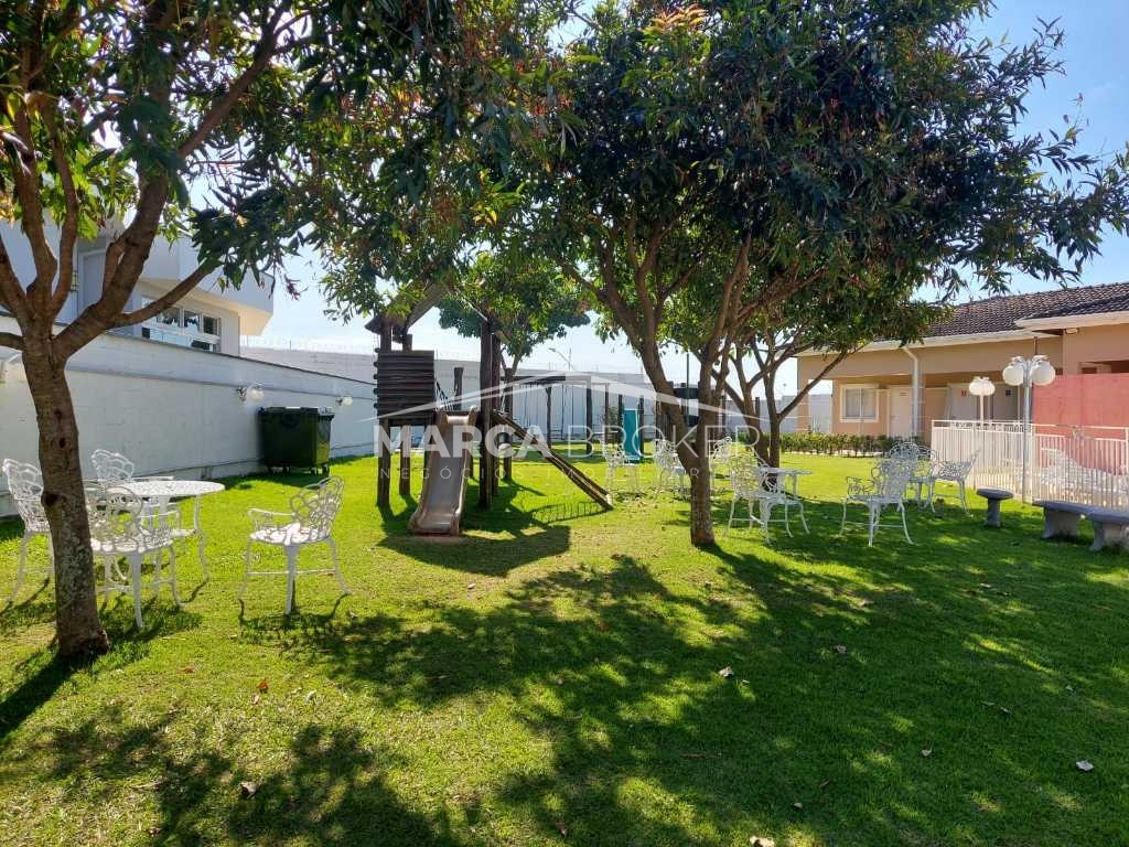Casa em condomínio à comprar no condomínio villagio di napol