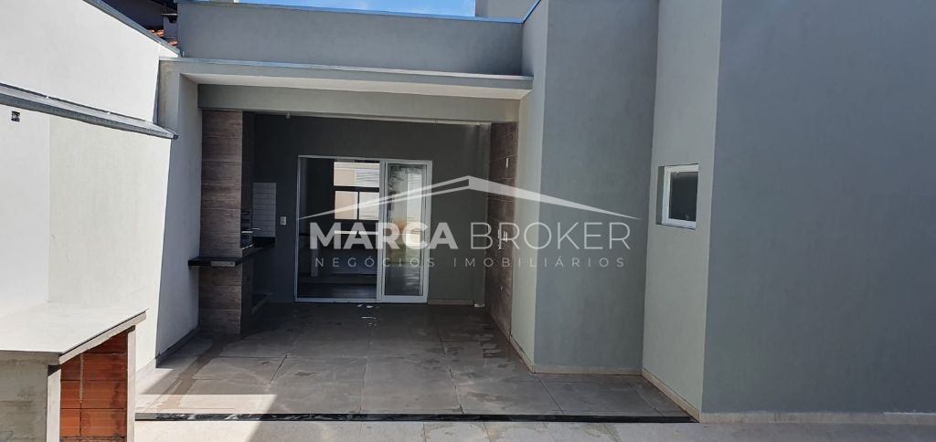 Casa a venda 03 Dorm, sendo 01 suite, com ampla garagem recém construída na cidade de Valinhos
