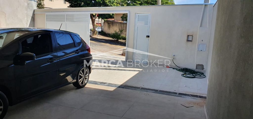 Casa a venda 03 Dorm, sendo 01 suite, com ampla garagem recém construída na cidade de Valinhos
