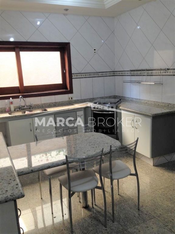 Casa á venda com 04 suites no condomínio green boulevard em 