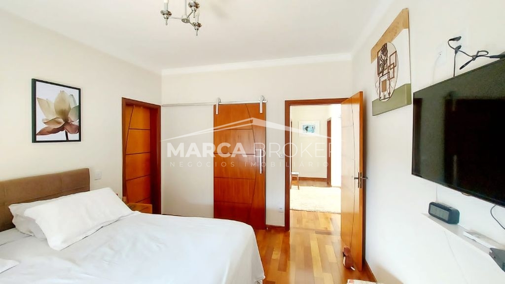 Casa a venda, com 03 Dormitórios, sendo 01 suíte, no CONDOMÍNIO FLORADA DA MATA - Valinhos SP
