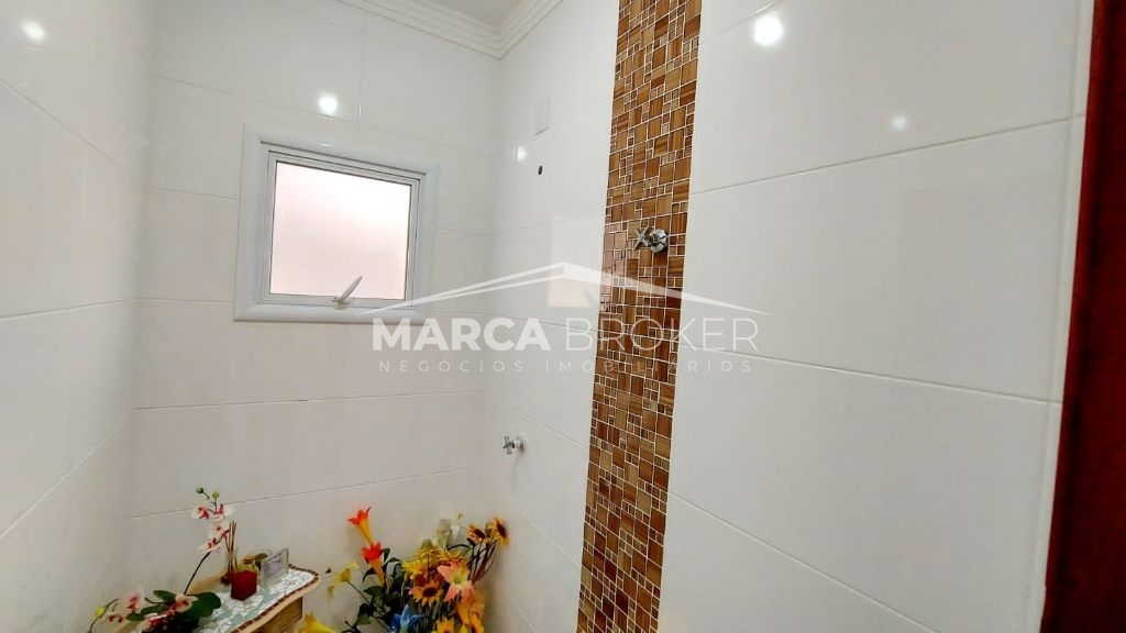 Casa a venda, com 03 Dormitórios, sendo 01 suíte, no CONDOMÍNIO FLORADA DA MATA - Valinhos SP