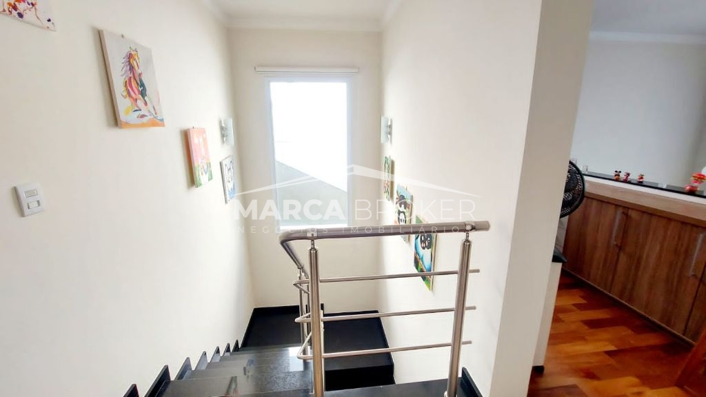 Casa a venda, com 03 Dormitórios, sendo 01 suíte, no CONDOMÍNIO FLORADA DA MATA - Valinhos SP
