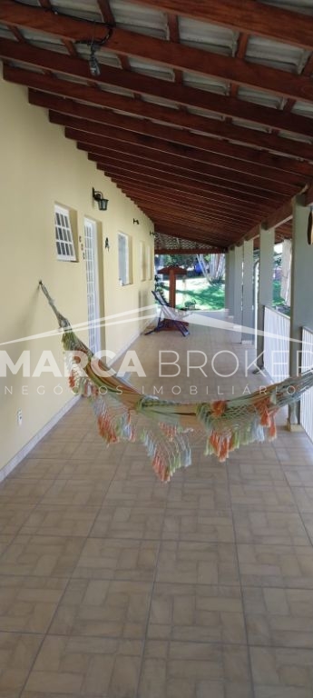 Casa a venda com 03 dormitórios na cidade tuiuti /sp