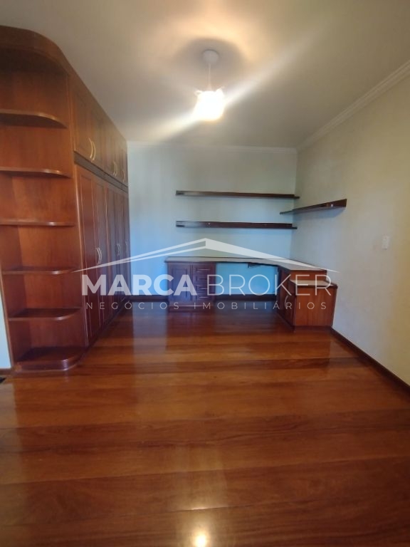 Casa para Locação, em condomínio com 05 suites, na cidade de Valinhos