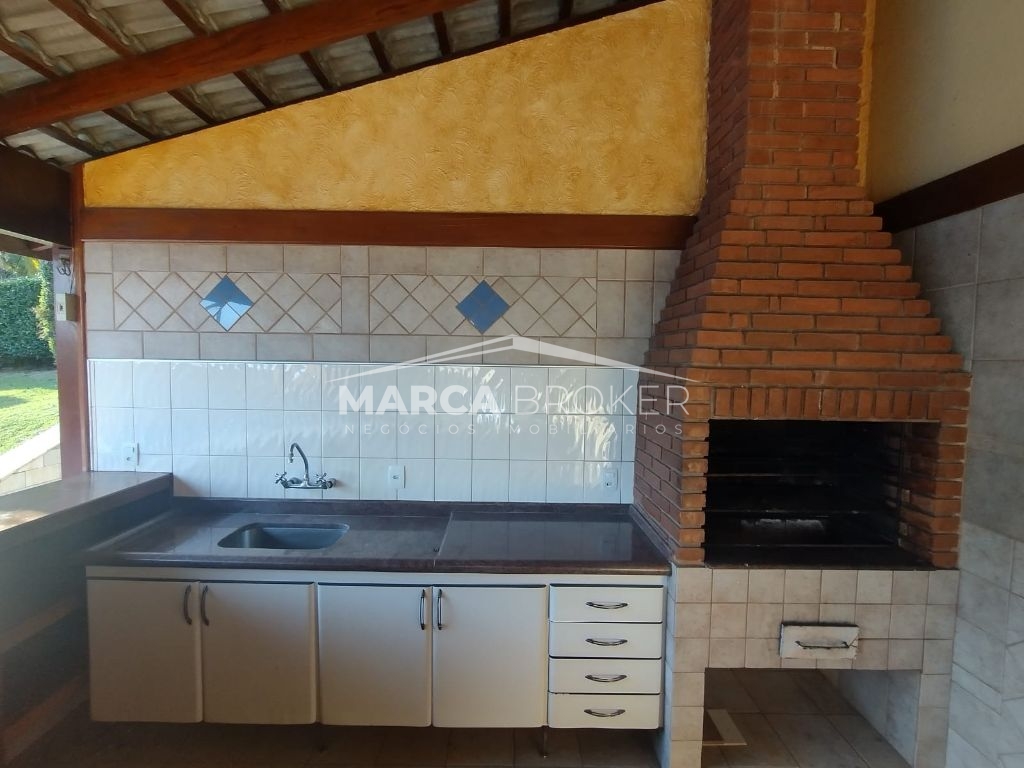 Casa para Locação, em condomínio com 05 suites, na cidade de Valinhos