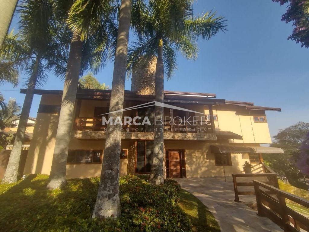 Casa para Locação, em condomínio com 05 suites, na cidade de Valinhos