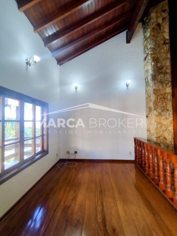 Casa para Locação, em condomínio com 05 suites, na cidade de Valinhos