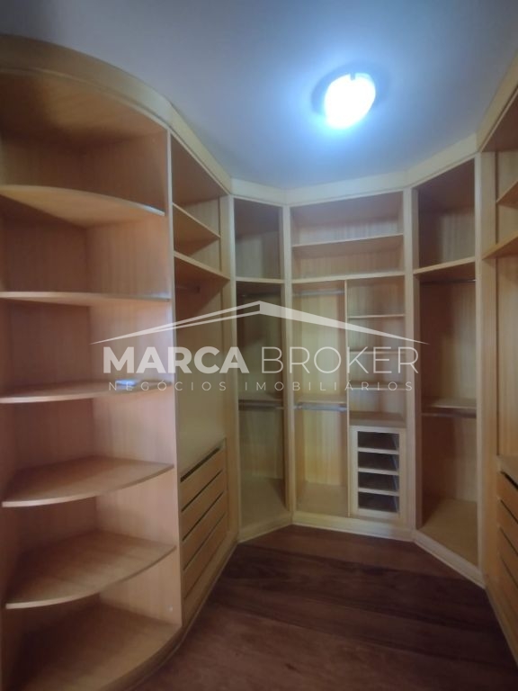Casa para locação, em condomínio com 05 suites, na cidade de