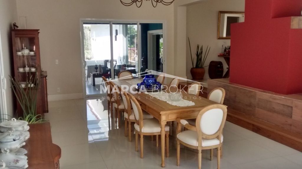 Casa no condomínio San Souci para venda ou locação na cidade de Valinhos