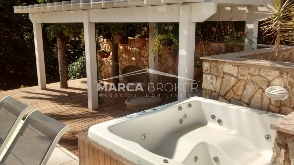 Casa no condomínio San Souci para venda ou locação na cidade de Valinhos