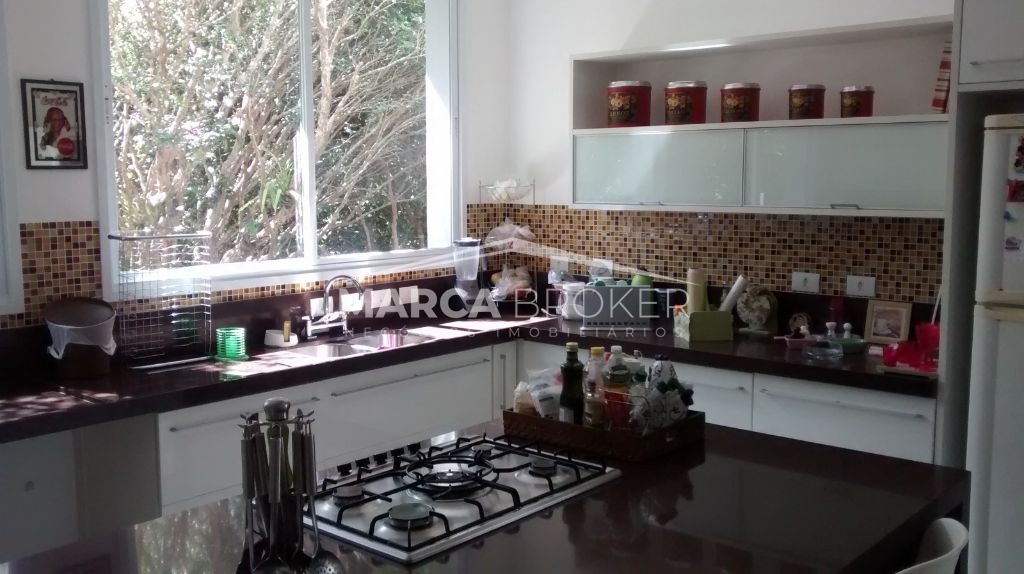 Casa no condomínio san souci para venda ou locação na cidade