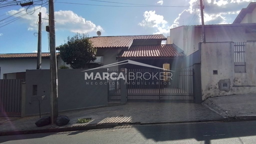 Casa para locacao e venda com 03 dorm, sendo 02 suítes no bairro alto da boa vista