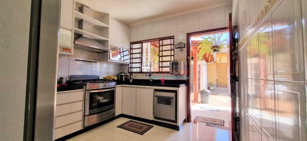 Casa térrea no bairro fonte nova em valinhos