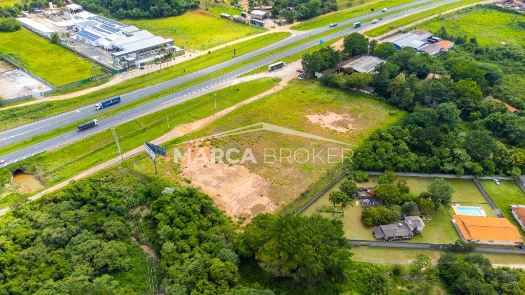 Área industrial/comercial às margens da rodovia d.pedro i